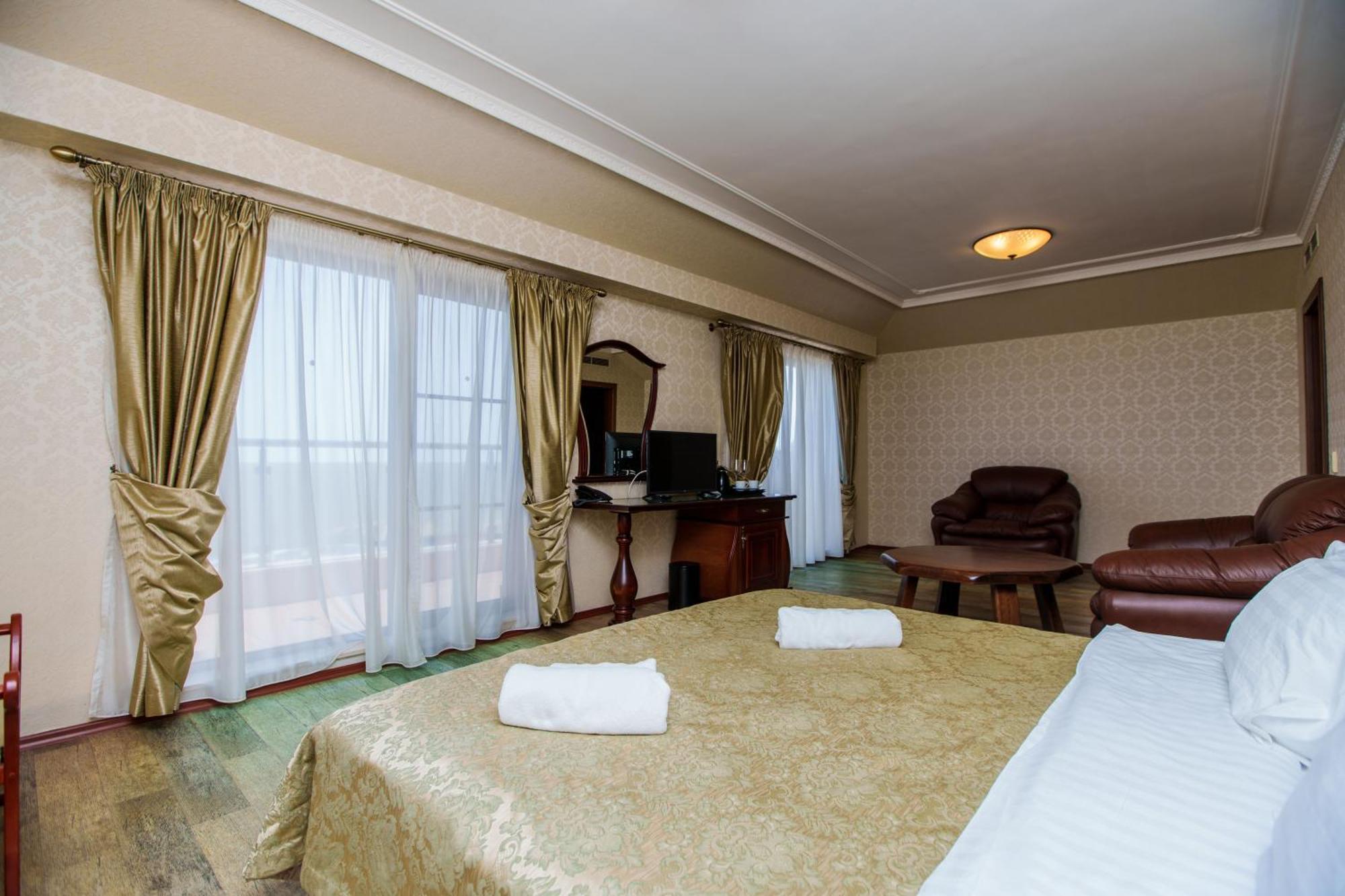 Aqua View Spa Boutique Hotel Golden Sands Exterior photo